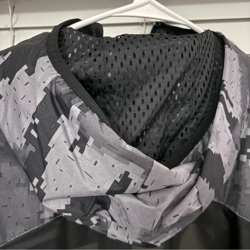 Adidas Black and Gray Camo Windbreaker NWT Size medium - Picture 13 of 16